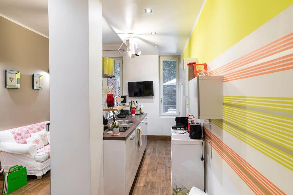 Ferienwohnung Lily'S - Near Harbor And Downtown With Terrace - Italy Flat Vacation Genua Exterior foto